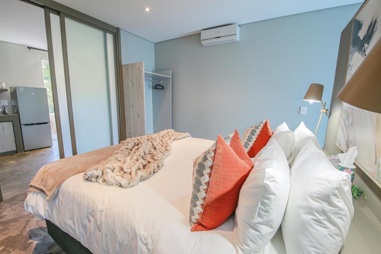 Suite 9 The Village Уиндхоек Екстериор снимка